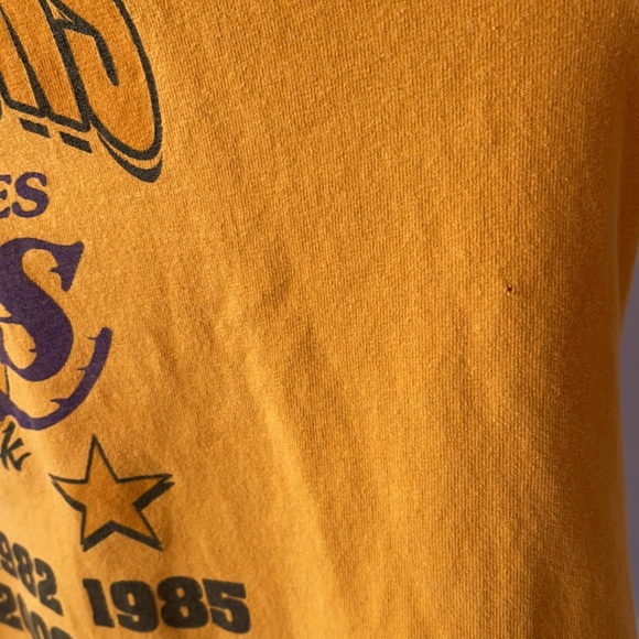 2001 World Champion LA Lakers Back to Back T-Shirt - Picture 8 of 12